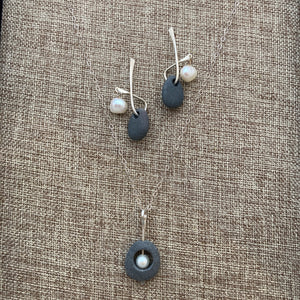 Pebble Necklace & Earrings