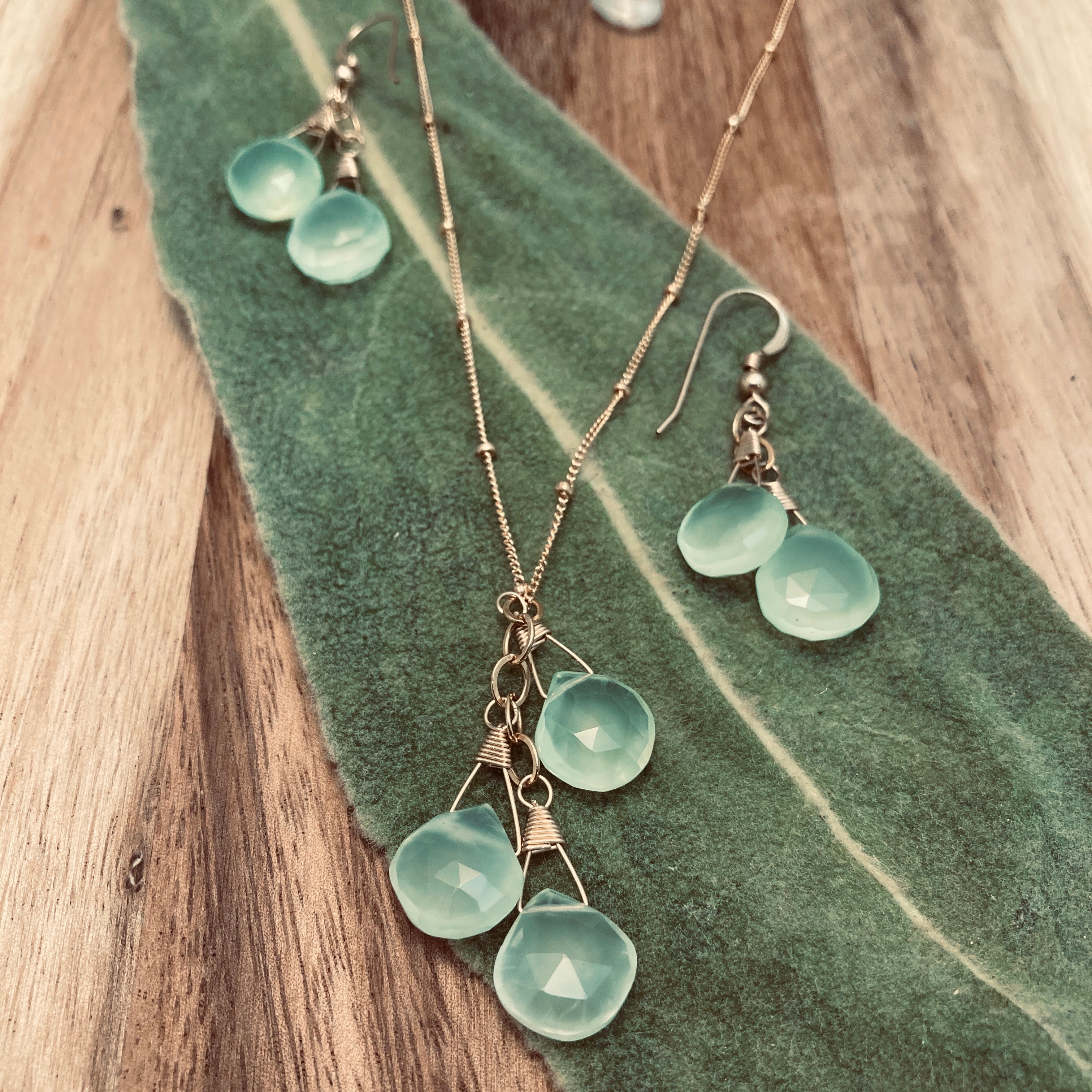 Prehnite Necklace & Earrings