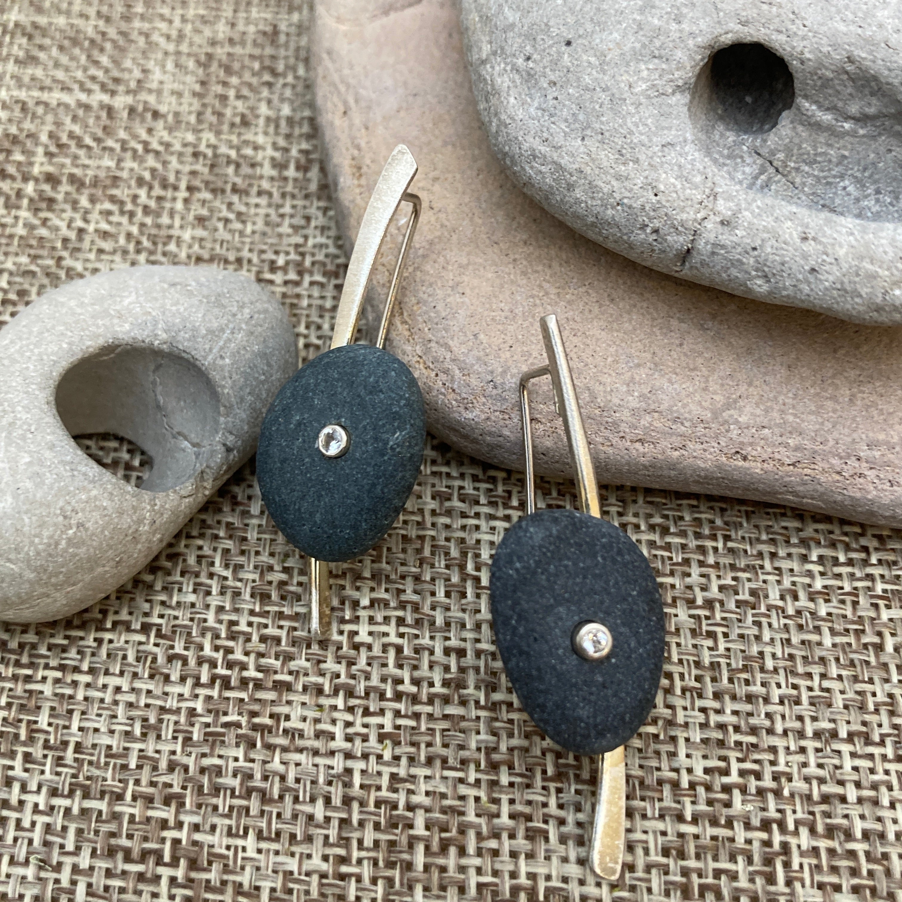 Pebble Pendant & Earrings