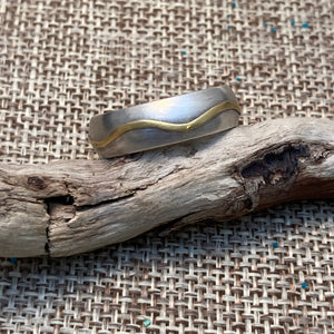 Curved Wave Band