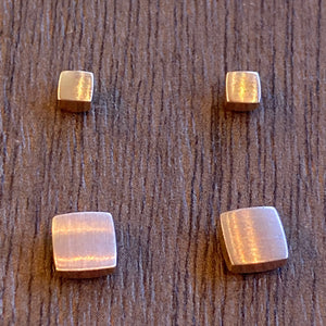 Smooth Gold Square Earrings