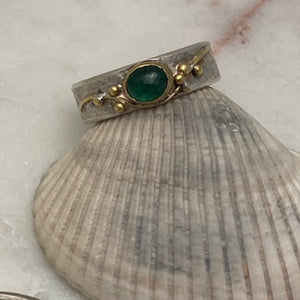 Emerald Cabachon Ring